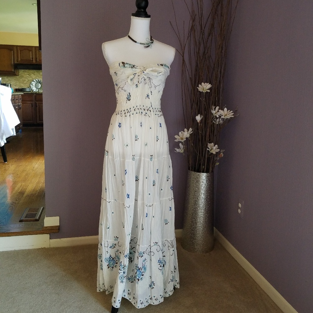 White Maxi Dress Small